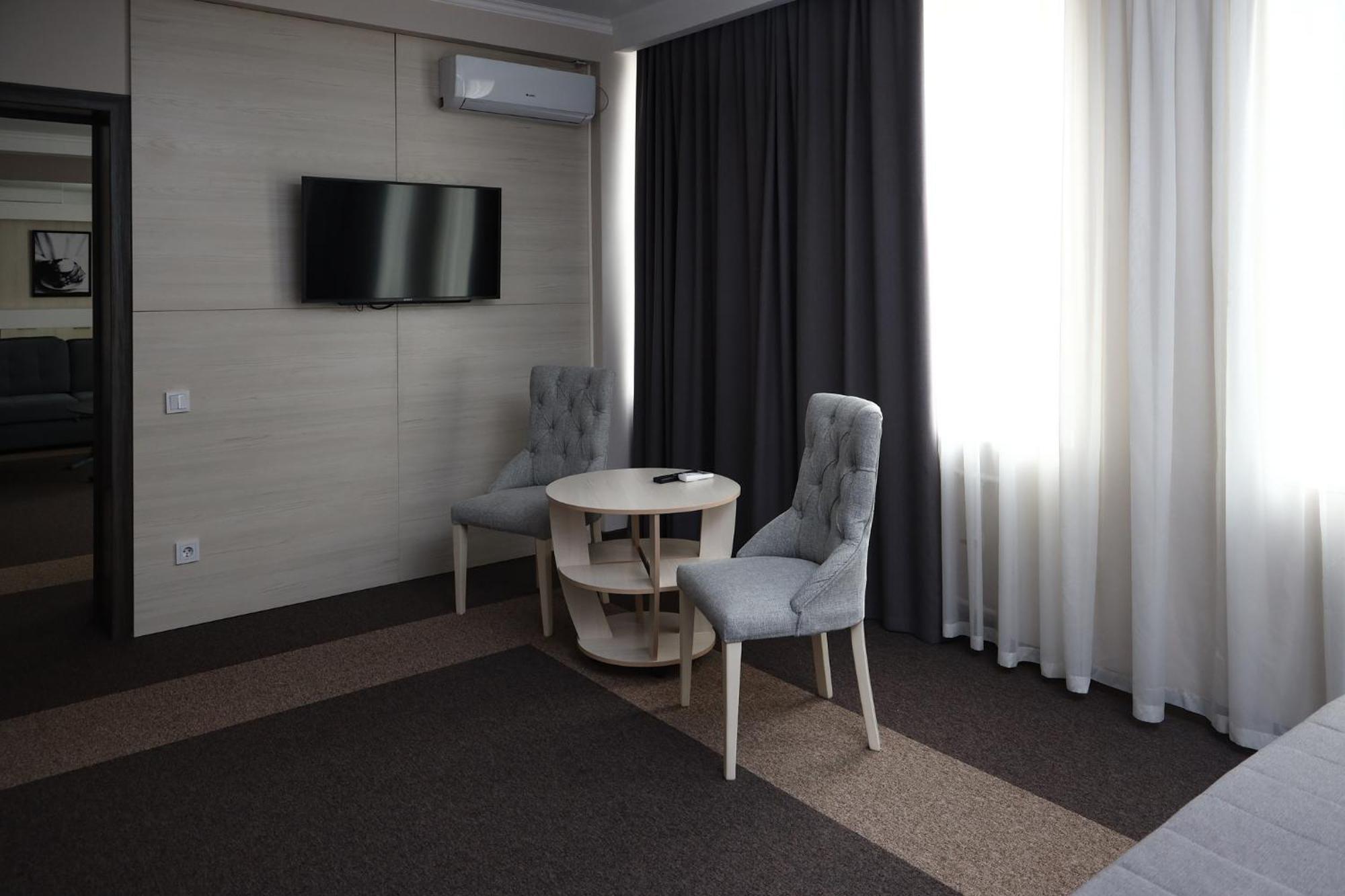 Meridian Karagandy Exteriér fotografie