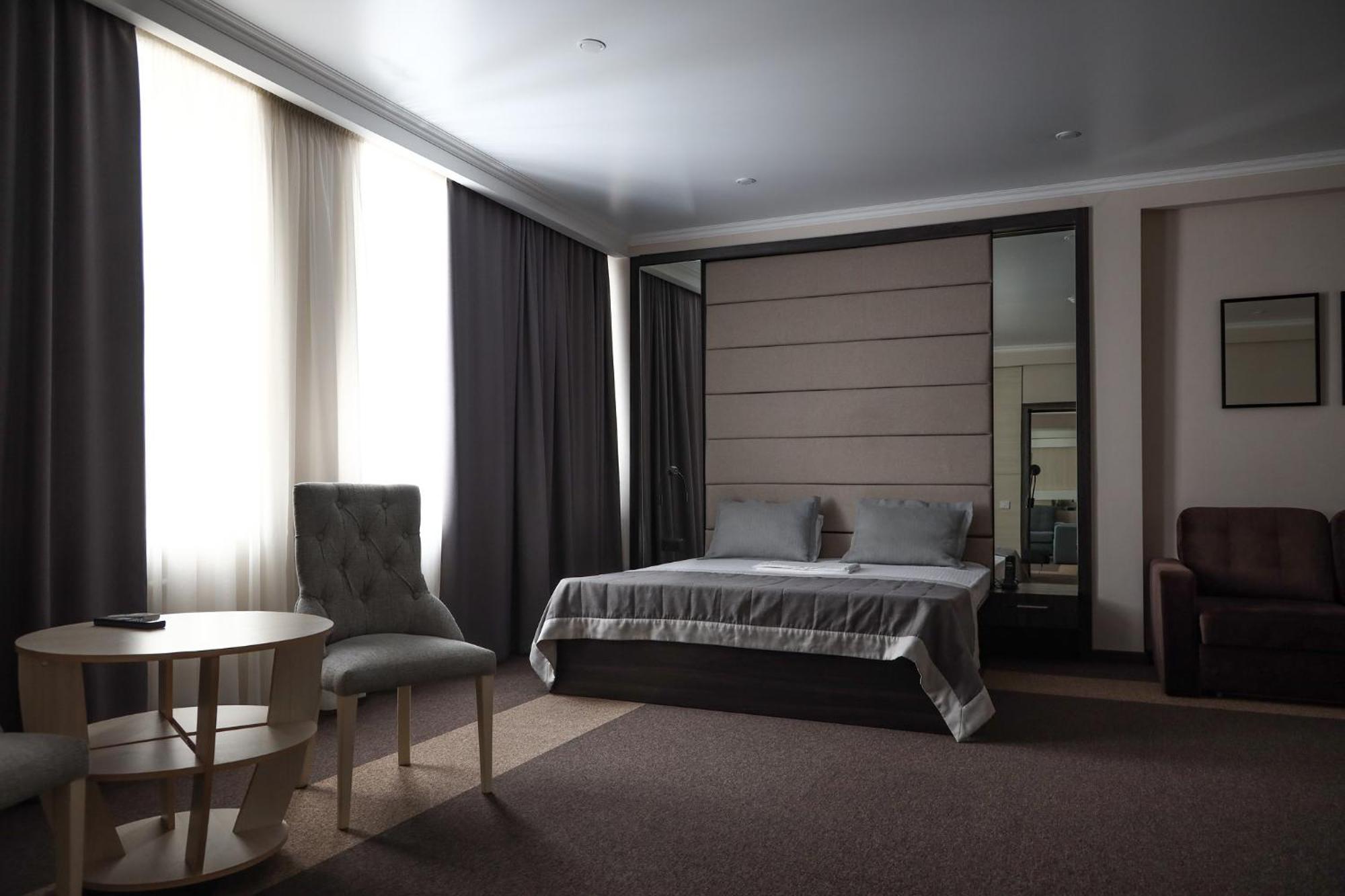 Meridian Karagandy Exteriér fotografie