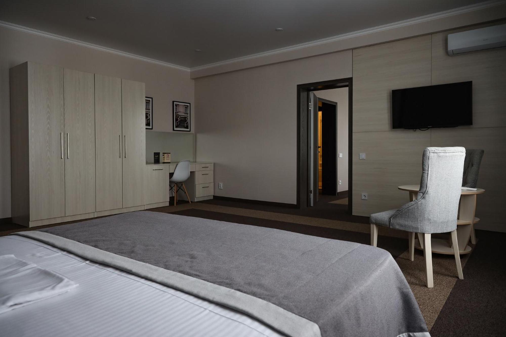 Meridian Karagandy Exteriér fotografie
