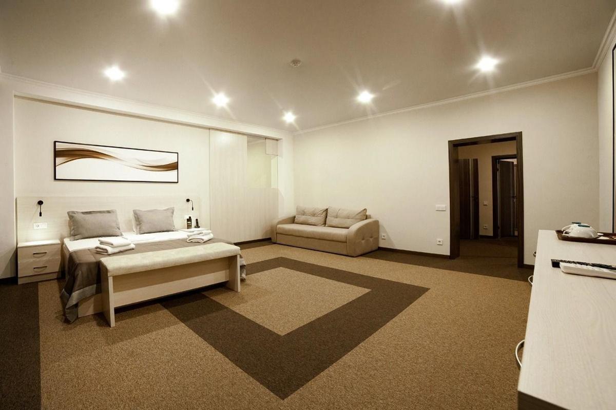Meridian Karagandy Exteriér fotografie