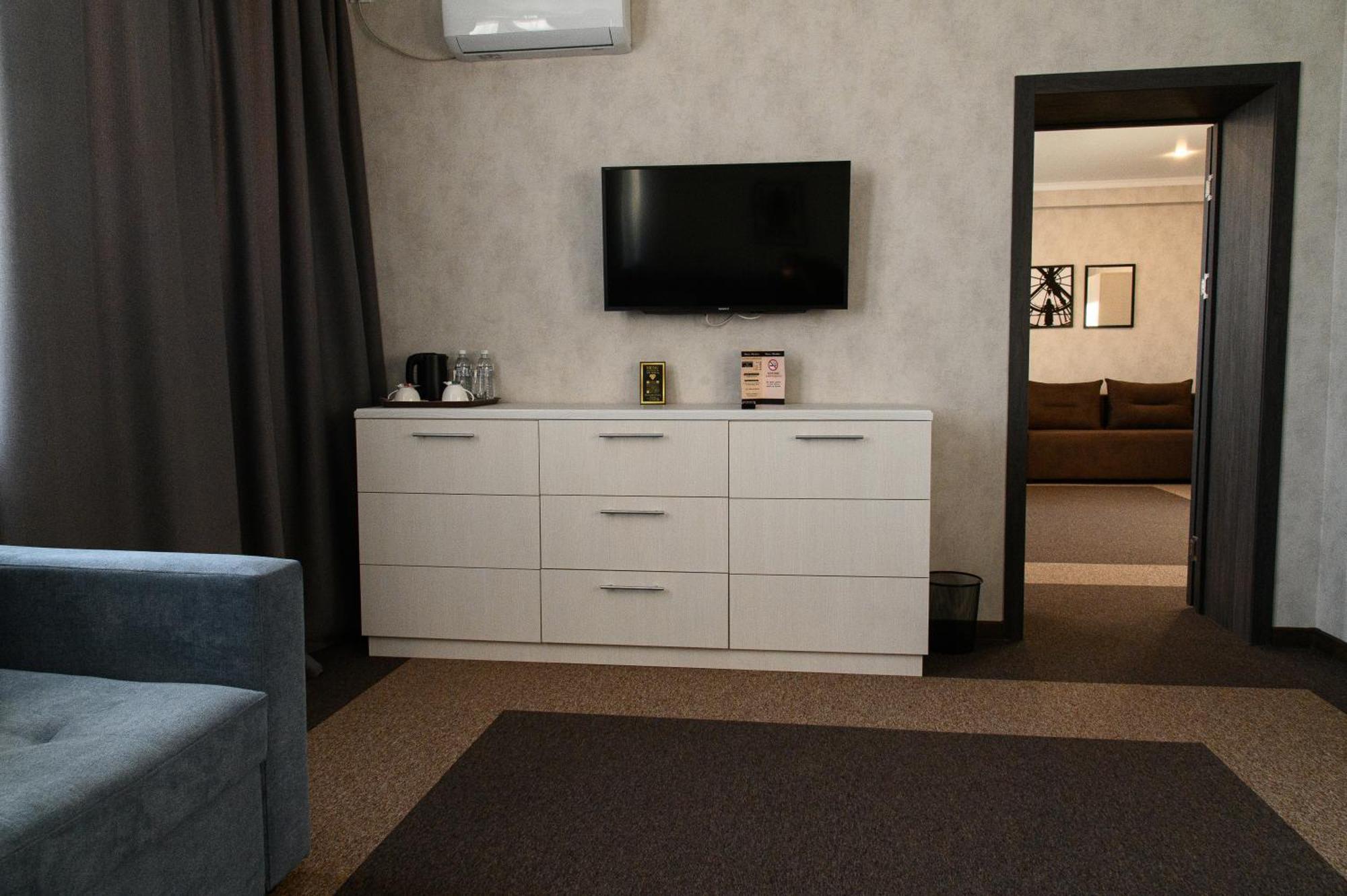 Meridian Karagandy Exteriér fotografie