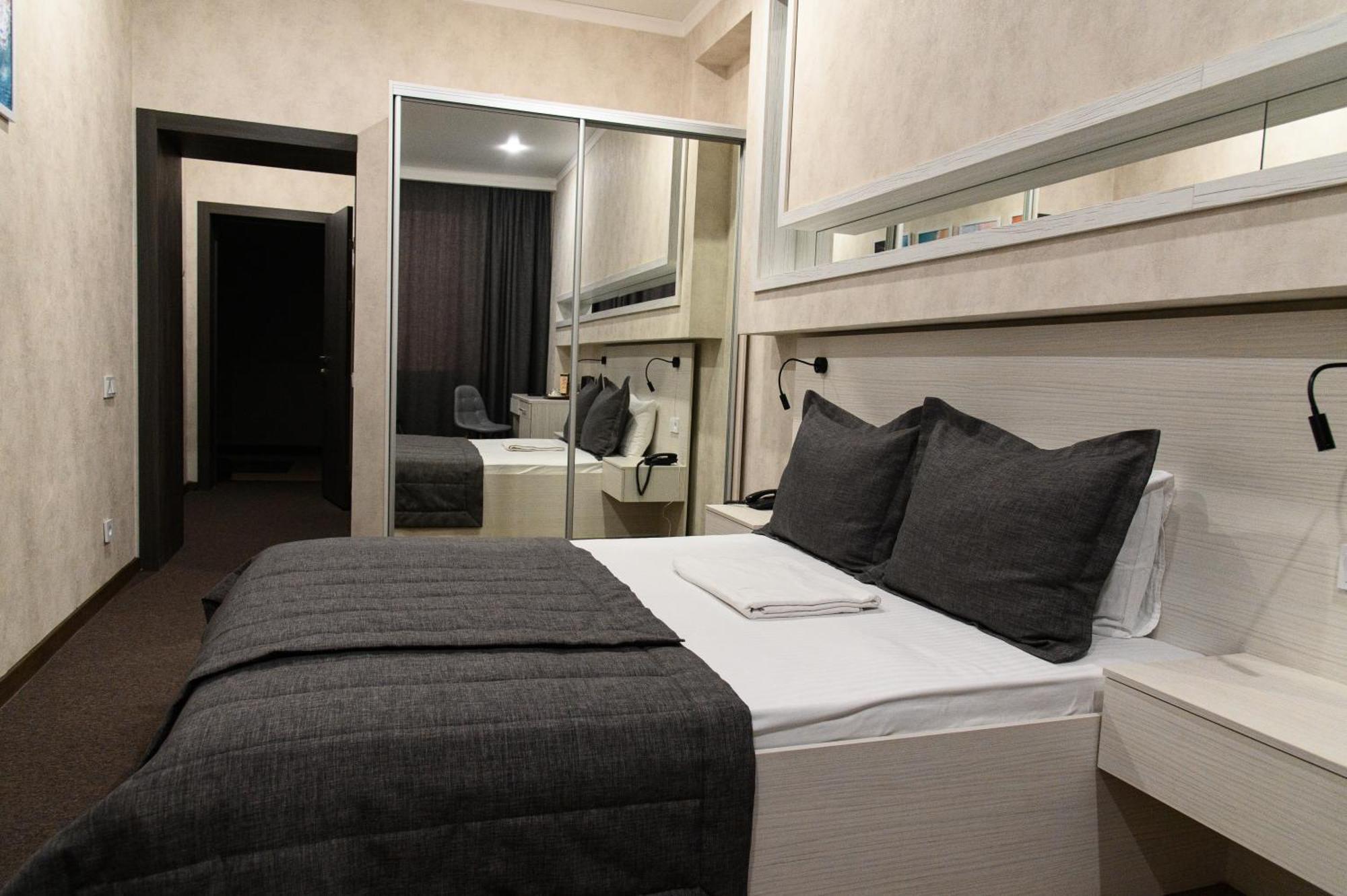 Meridian Karagandy Exteriér fotografie